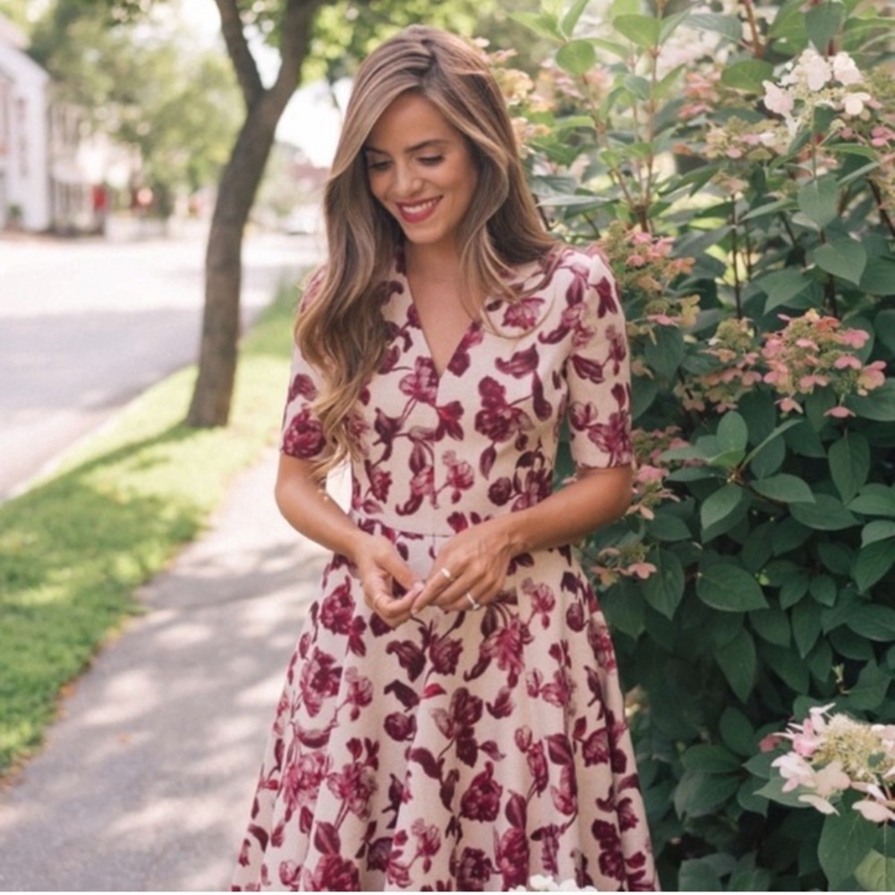 Gal Meets Glam burgundy dress
